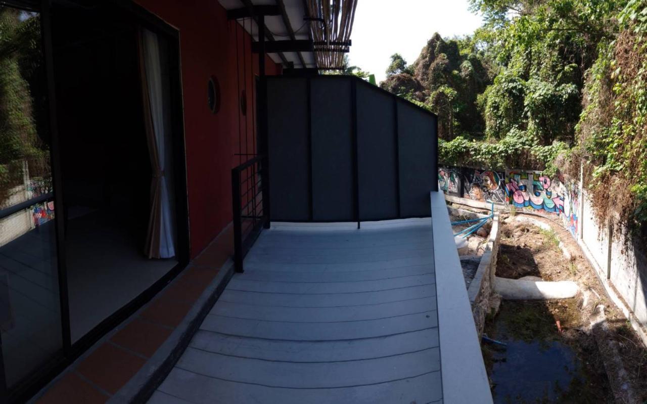 White Jail At Koh Tao Hostel Eksteriør billede