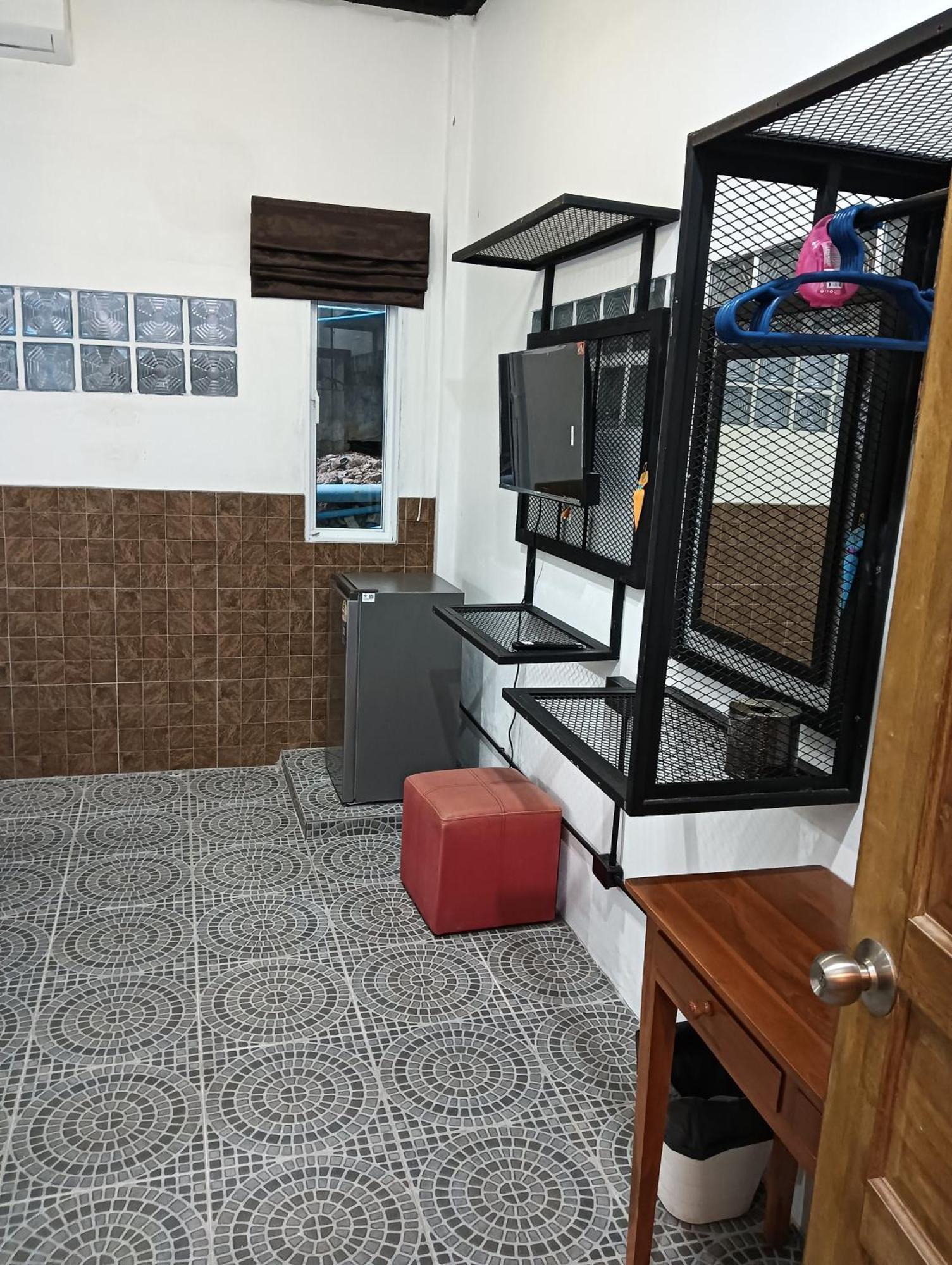White Jail At Koh Tao Hostel Eksteriør billede